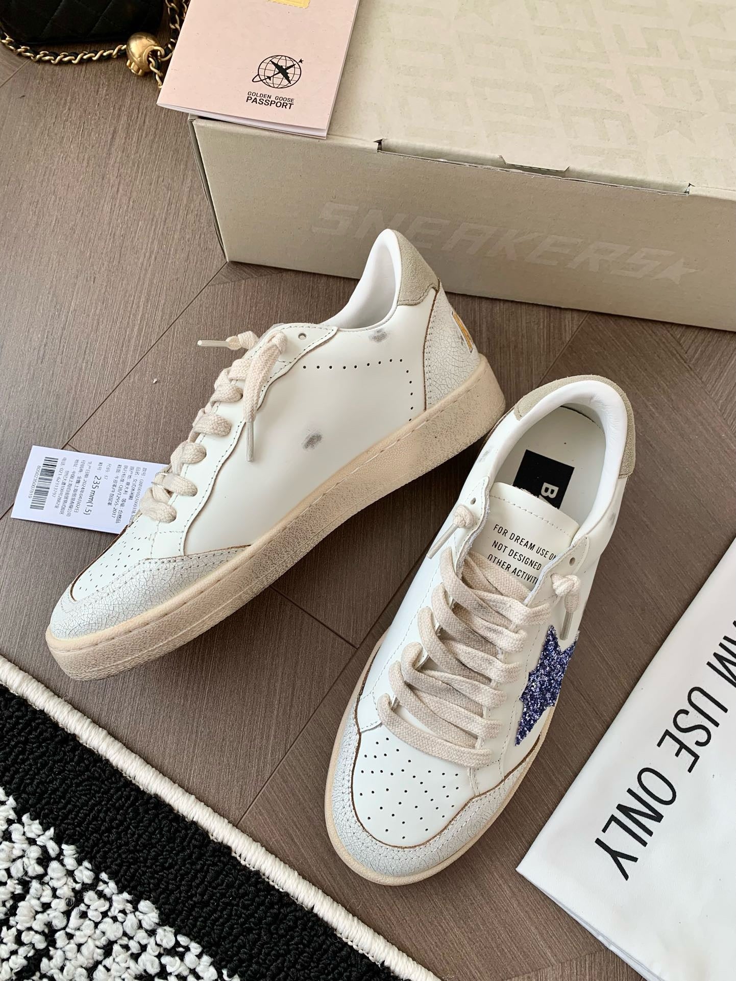 Golden goose