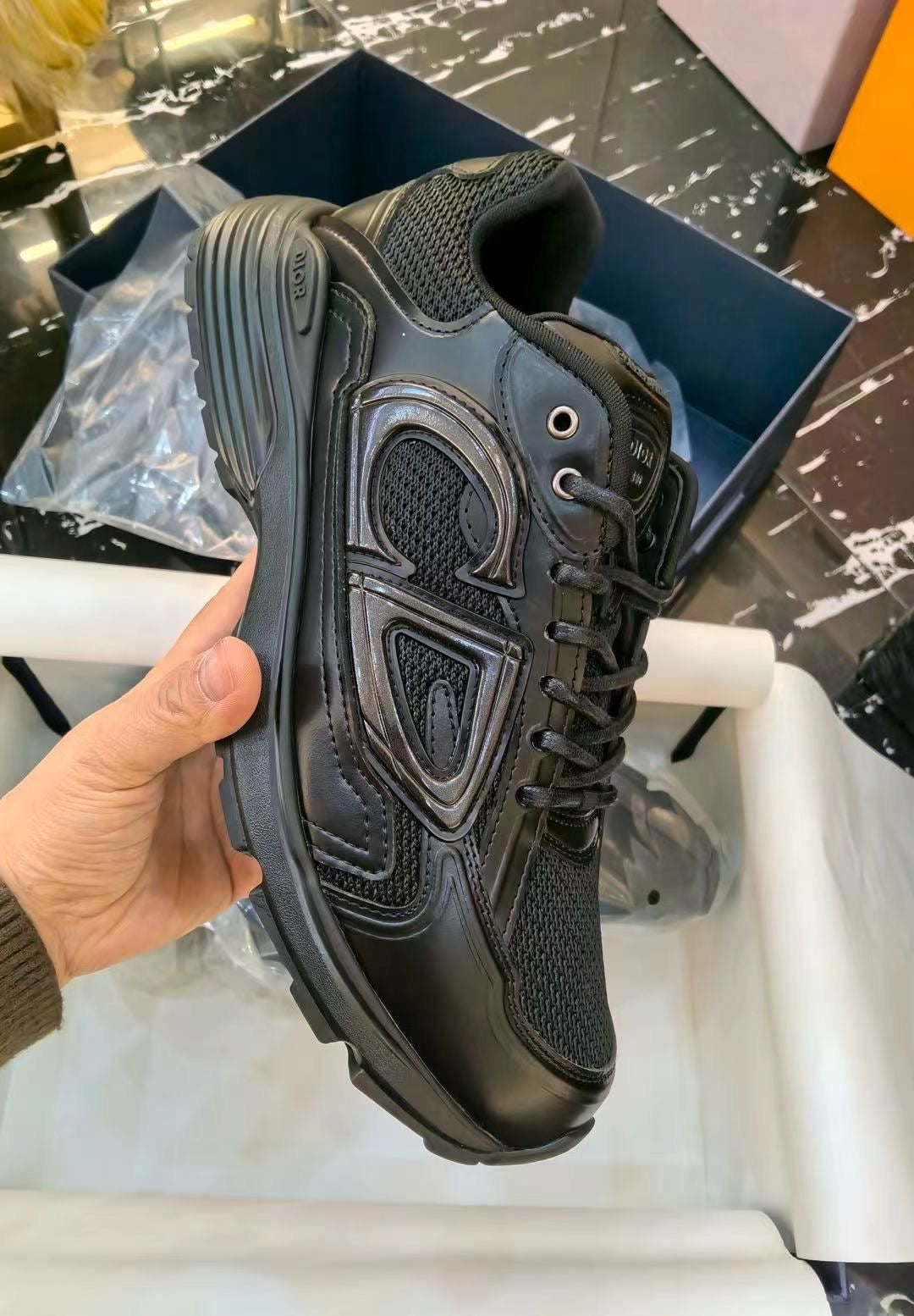 Dior