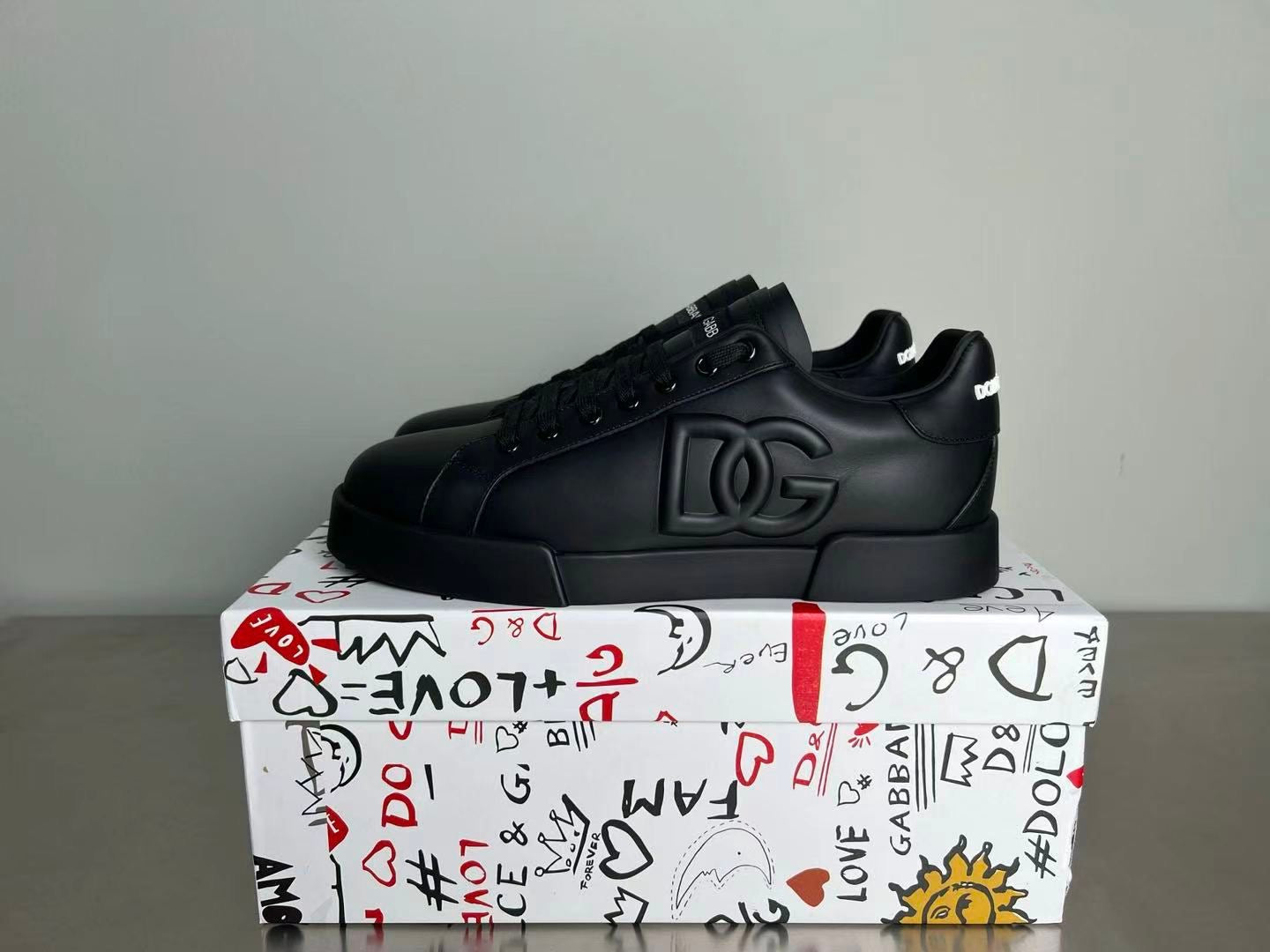 D&G